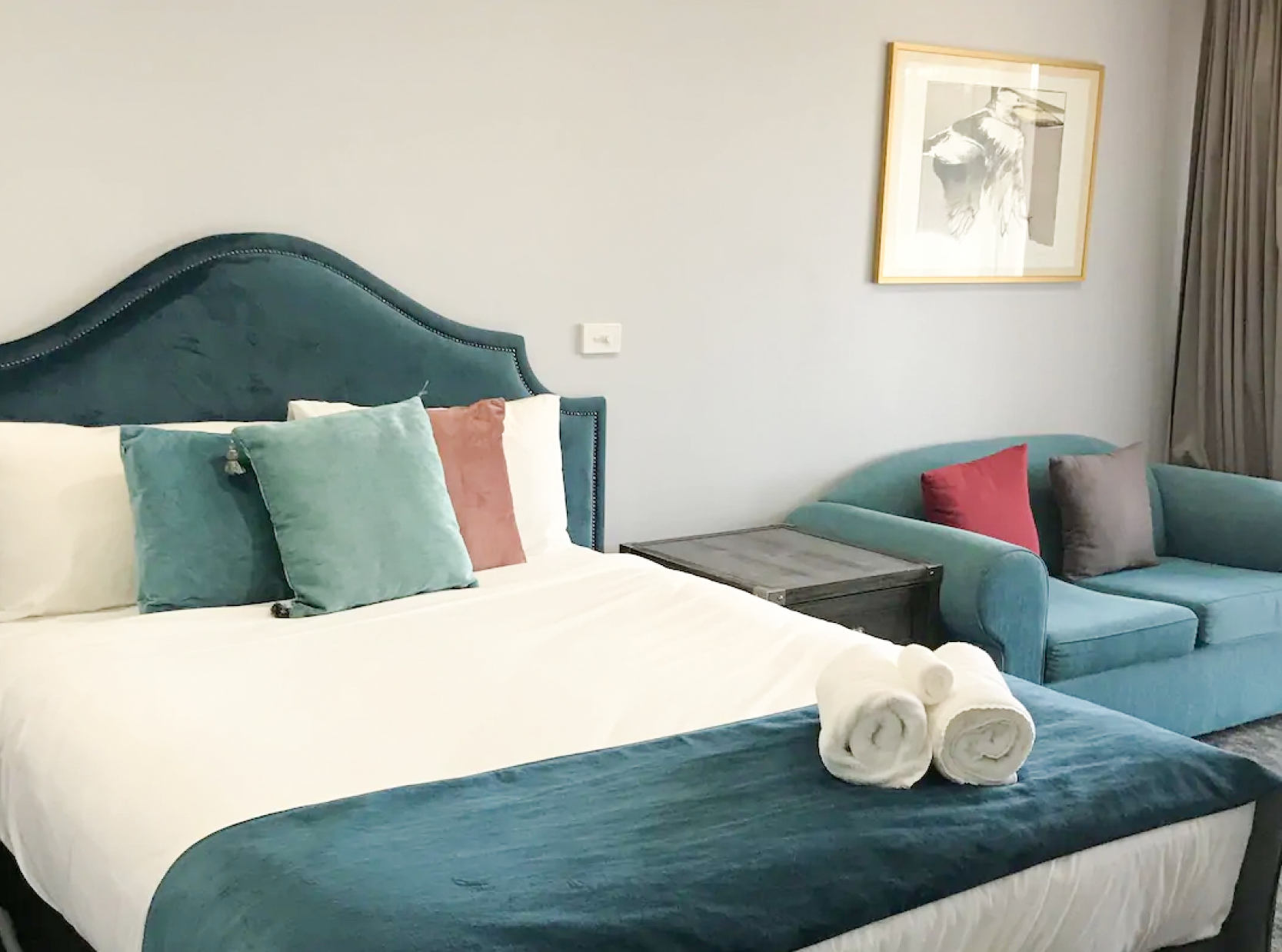 Amazing Forbes NSW Accommodation Town & Country Motor Inn