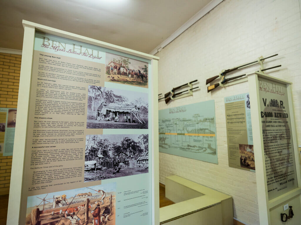 Museum Ben Hall display