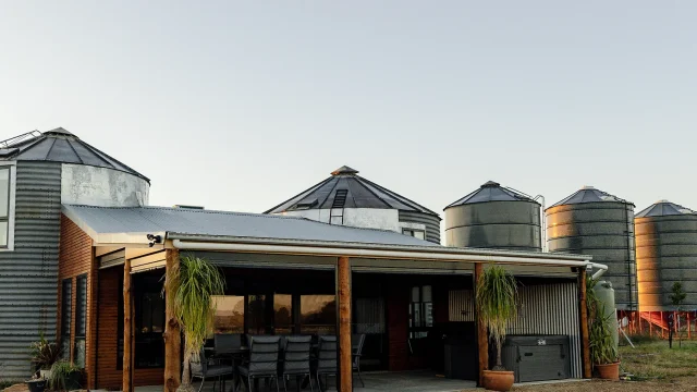 Top-Paddock-Silo-Stay-Forbes-NSw
